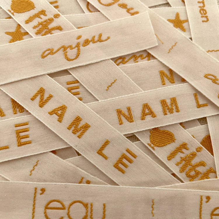 Logo labels for clothing woven in 100% cotton