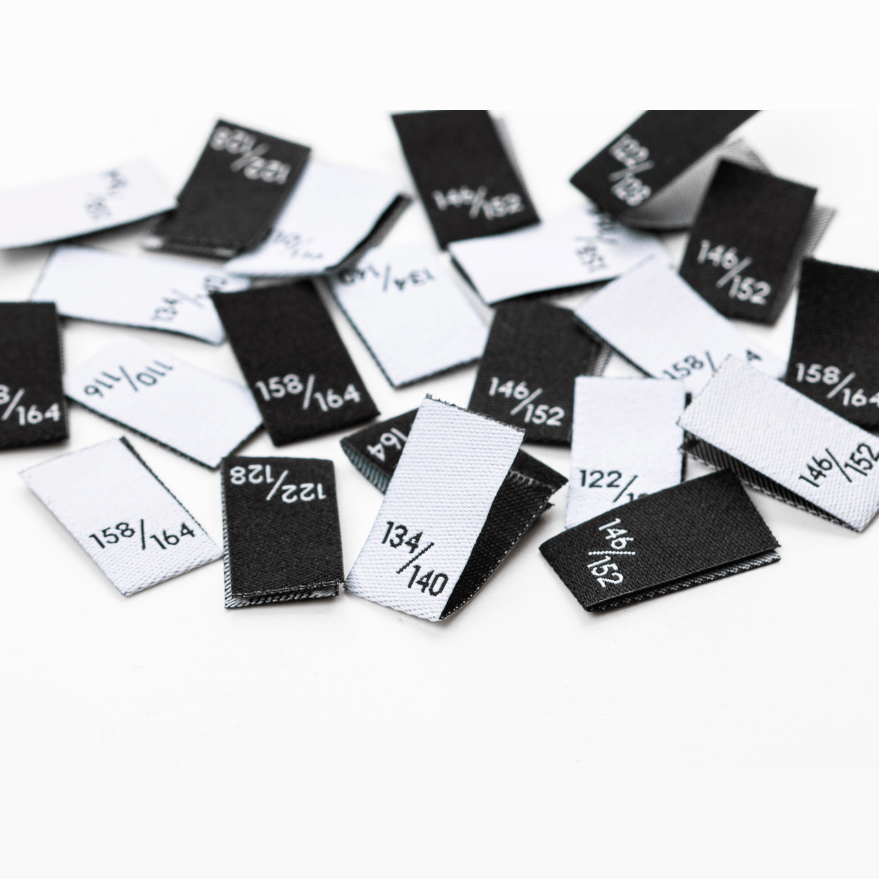 Woven Child Size Labels, small assorted sizes - Dodofy.com
