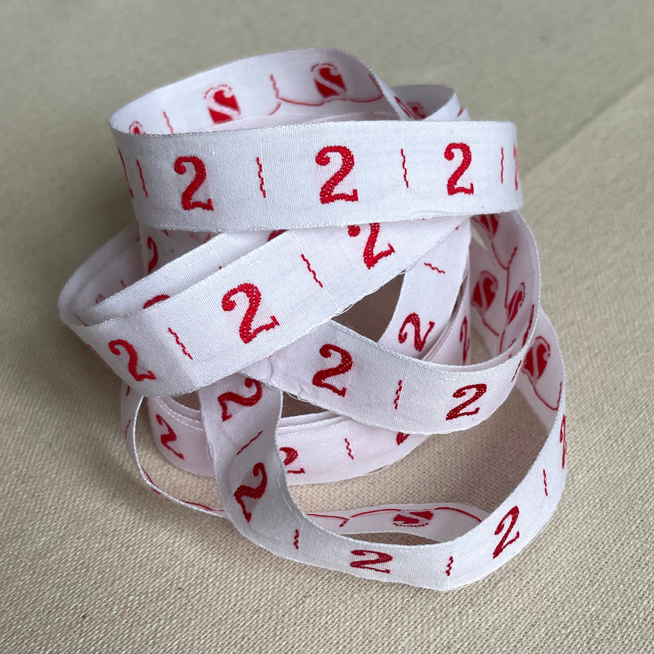Red Number Labels Number Labels for Clothing in 100% cotton. Ready to ship. – Dodofy.com